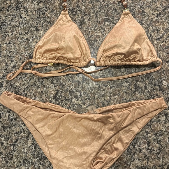 Beach Bunny ticket to paradise brown sugar - Picture 2 of 6